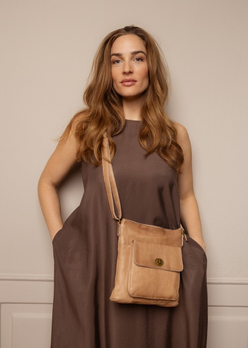 Kay Urban - Taupe